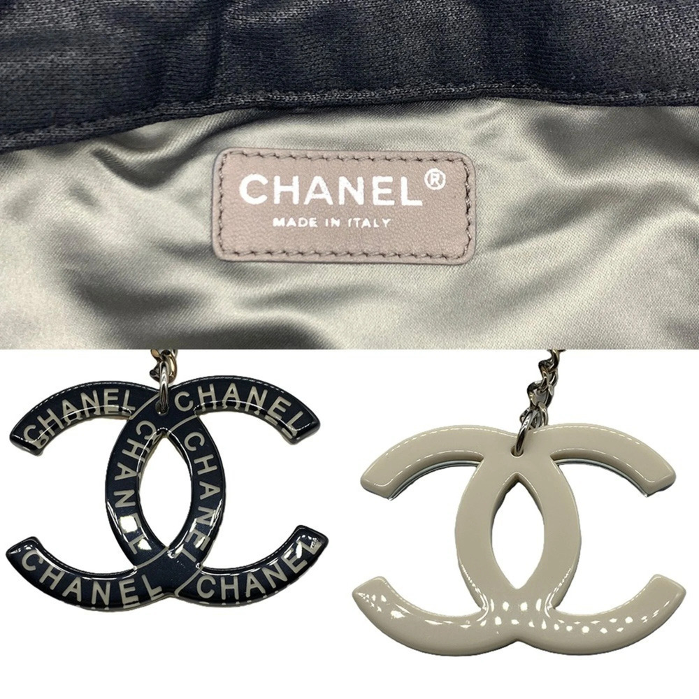 CHANEL Black Shoulder Bag - Picture 6 of 6